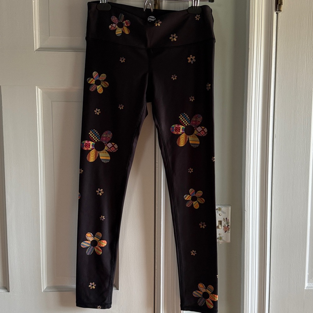 Noli womens Black Leggings with Colorful Floral Design